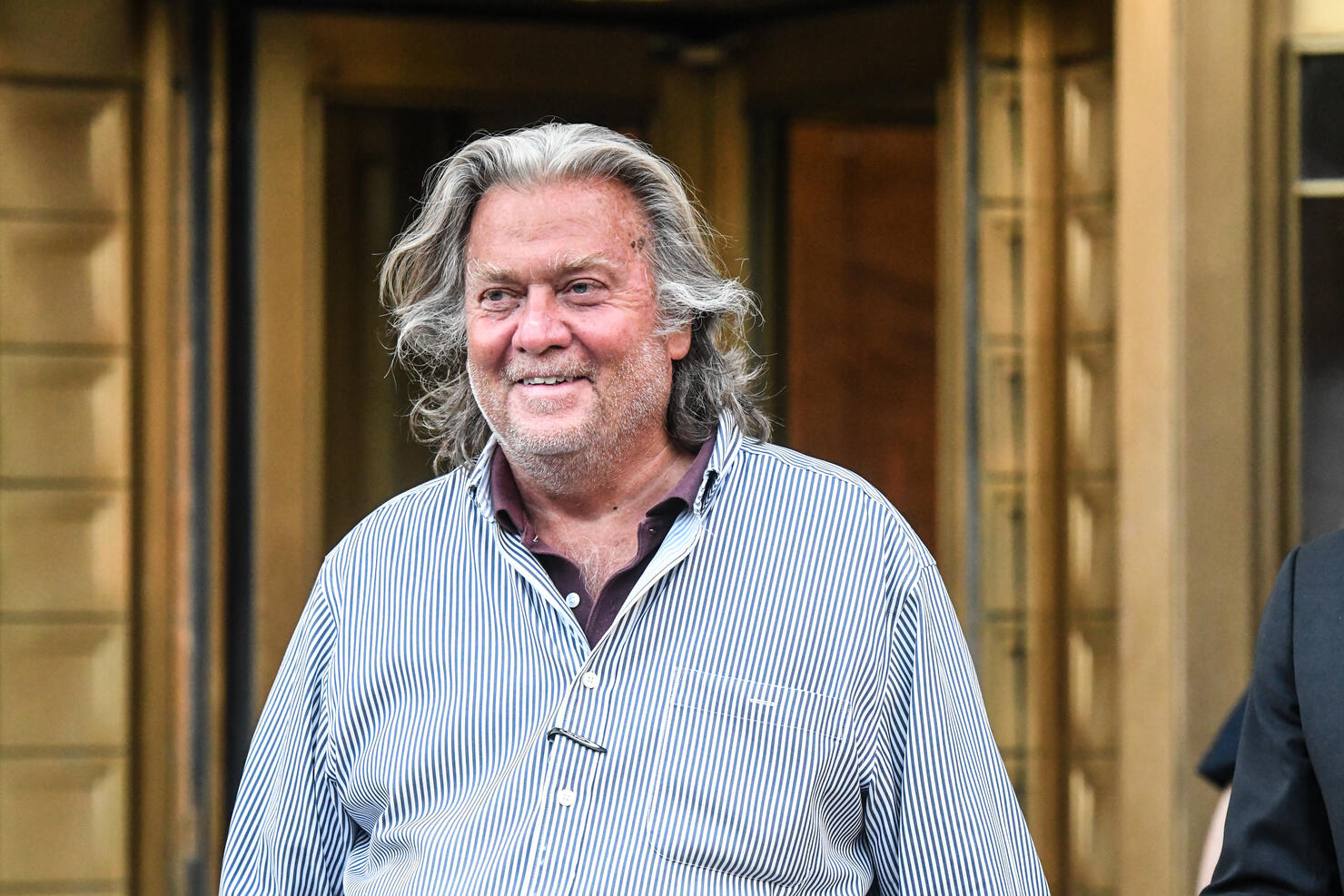 Former Trump Strategist Steve Bannon Arrested On Fraud Charges Related To Crowdfunded Built The Wall Campaign