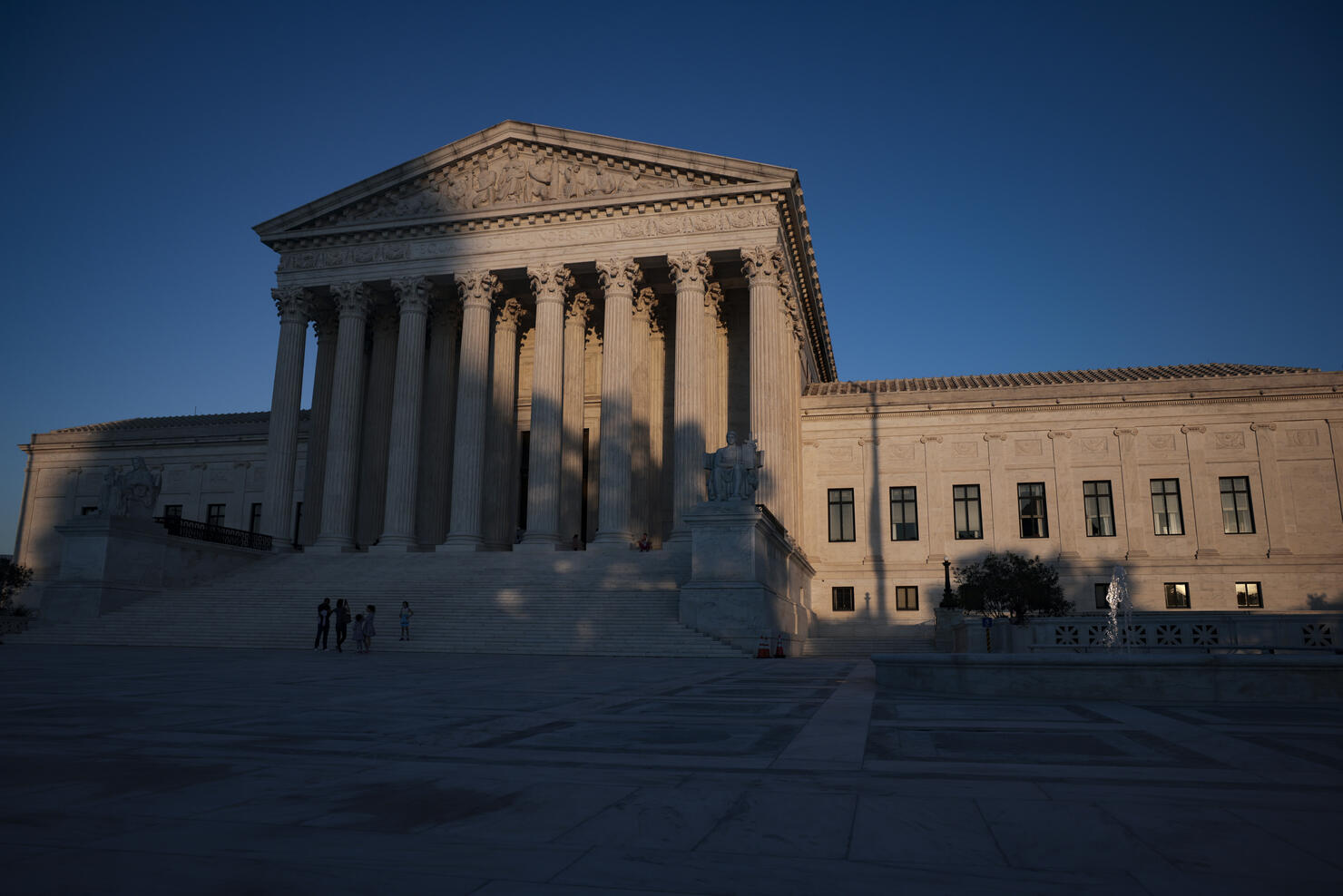 Texas Asks Supreme Court To Leave Abortion Law In Place