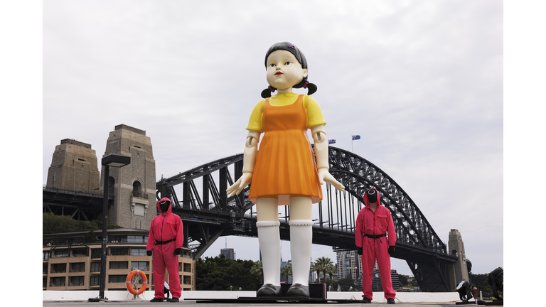 Sydneysiders Invited To Play Red Light Green Light As Squid Game Doll Arrives In Sydney