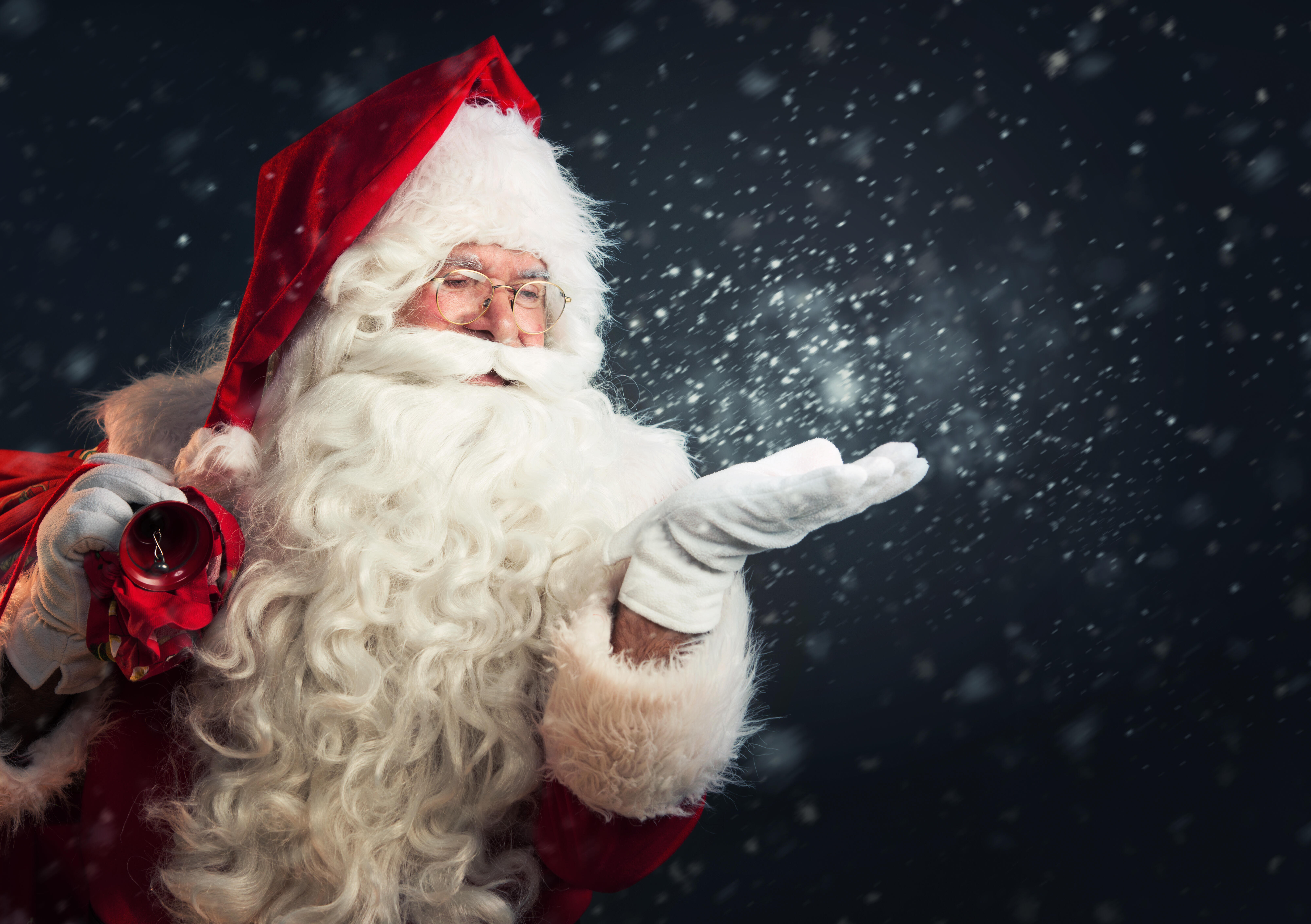 Дед мороз 2024 года. Пай Натал дед Мороз. Санта Клауд. Дедушка Мороз.