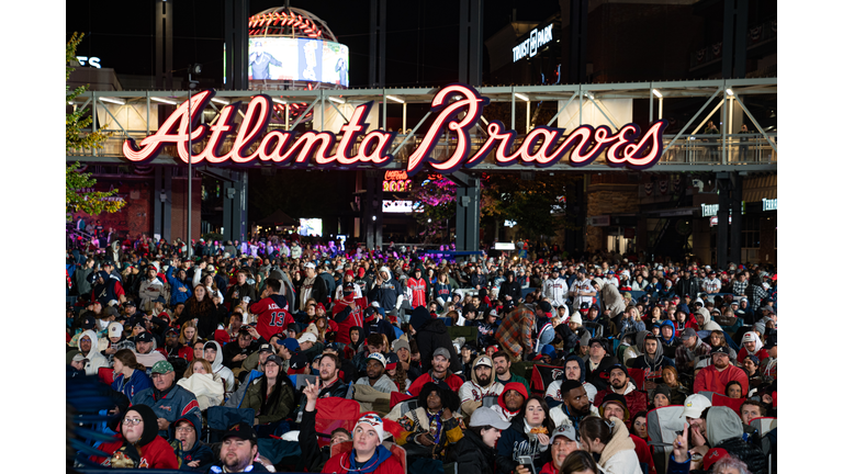 Braves Fans React To Game 5 Of The World Series