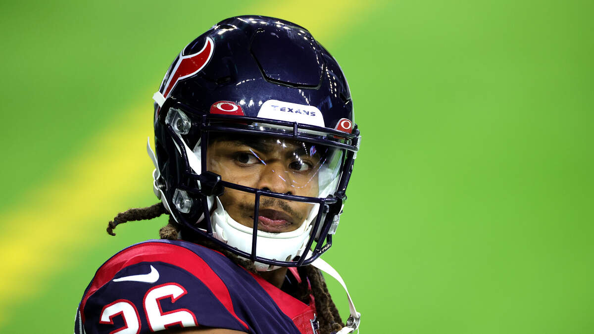 Texans cut cornerback Vernon Hargreaves