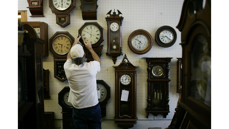 Businesses Prepare For Earlier Daylight Savings Time