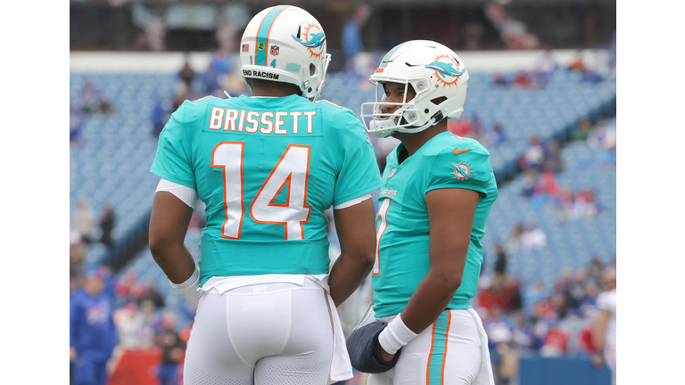 Miami Dolphins v Buffalo Bills