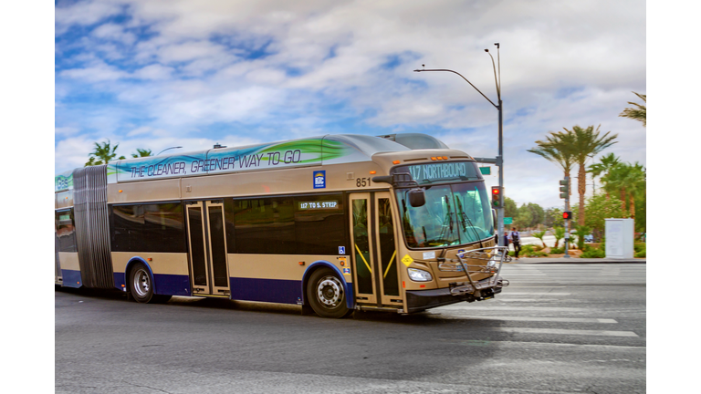 Las Vegas city articulated bus turning