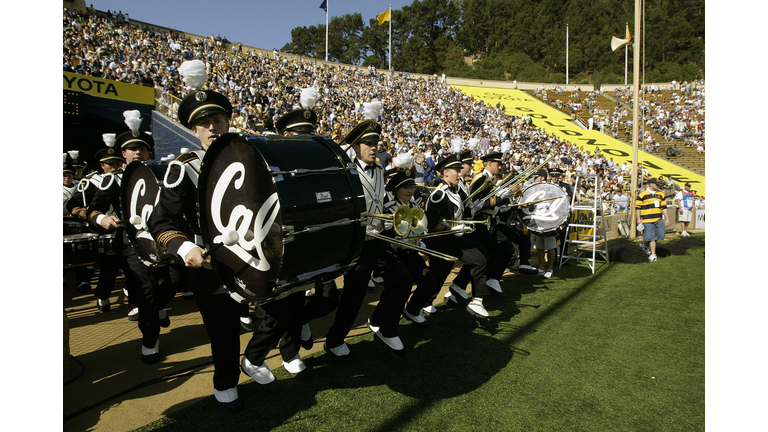 California Golden Bears marching band preform