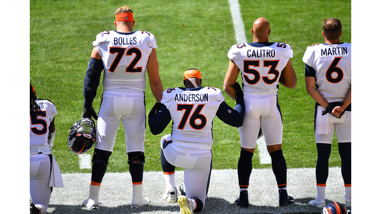 Denver Broncos v Pittsburgh Steelers