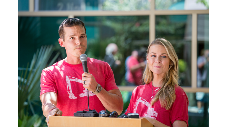 Granger Smith Visits Dell Children's To Present Donation In Memory Of His Son River