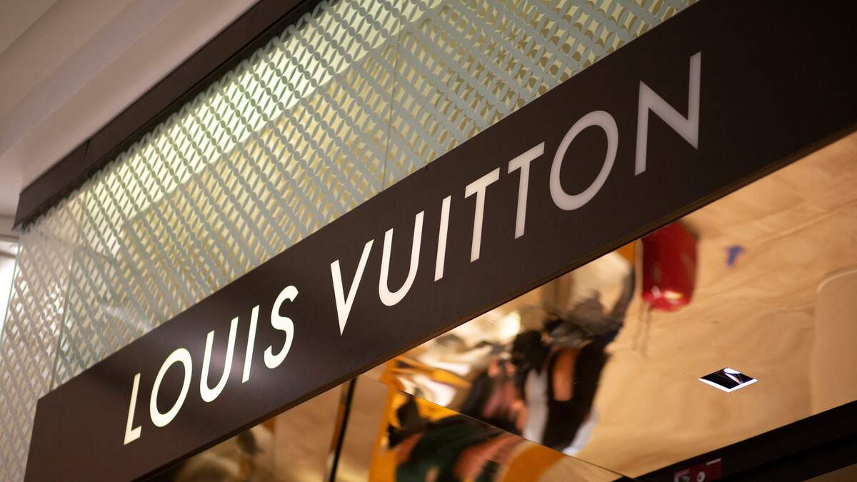 Louis Vuitton Store Robbed in San Francisco's Union Square – NBC