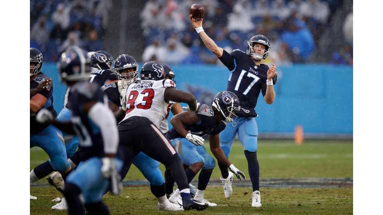 Houston Texans v Tennessee Titans