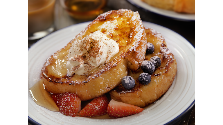 French Toast with Maple Syrup and Berries