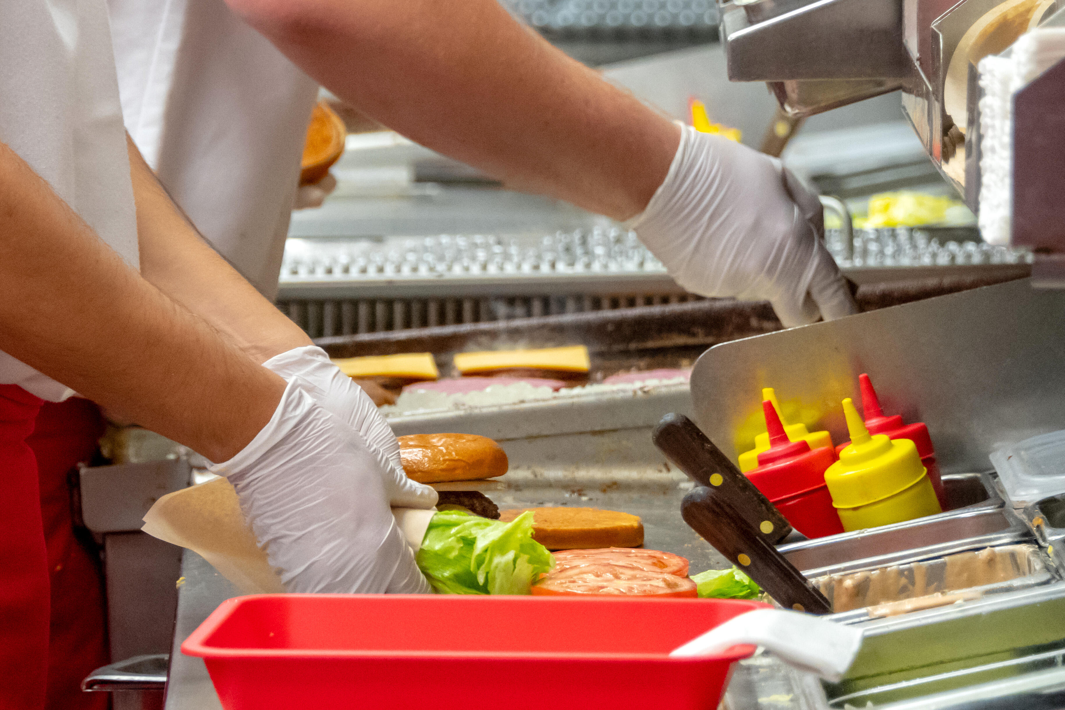 New California Law Dramatically Raises Minimum Wage For Fast Food Workers IHeart