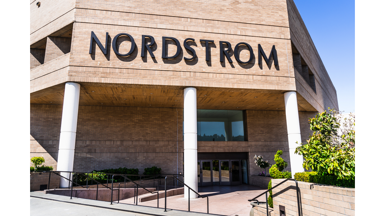 Robbers attack security guard, steal designer purses from Topanga mall  Nordstrom store - ABC7 Los Angeles