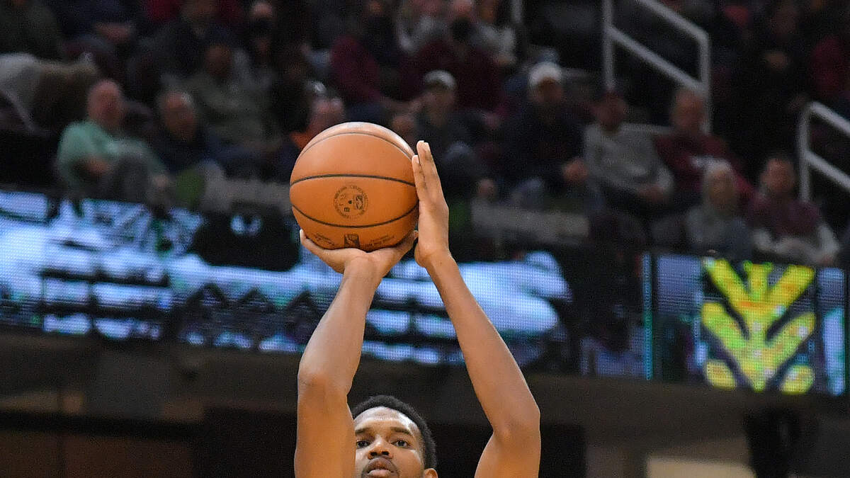 Cavs' Evan Mobley named NBA Eastern Conference Rookie of the Month 