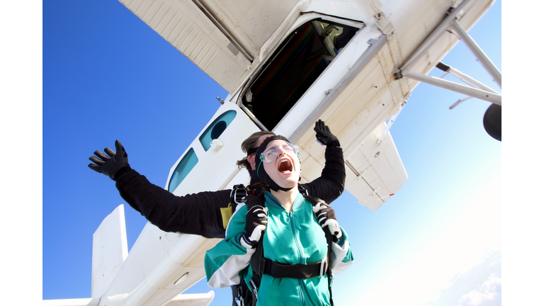 Tandem skydiving