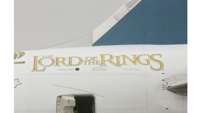 Air New Zealand Unveils Lord Of The Rings Boeing 747