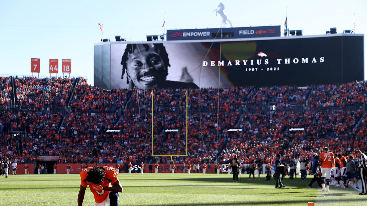 Broncos honor Demaryius Thomas with 38-10 rout of the Lions