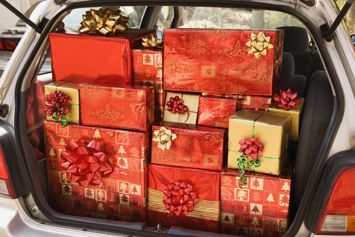 Car loaded with Christmas presents