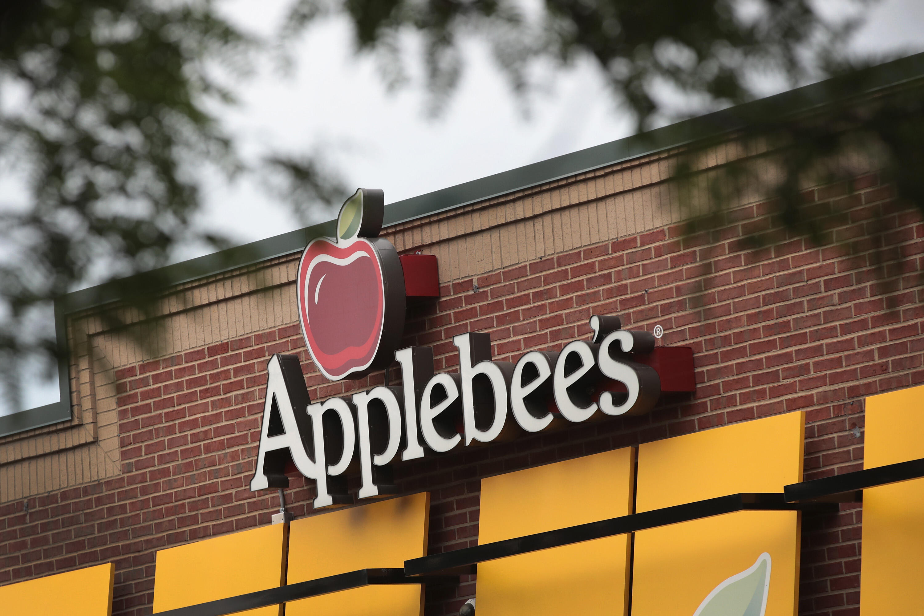 Applebees Open On Christmas Day 2022 Heads Up! These Chain Restaurants Are Open On Christmas Day | Kiis Fm | Ej