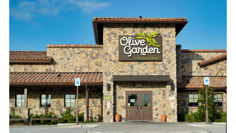 Olive Garden restaurant exterior in Humble, TX.