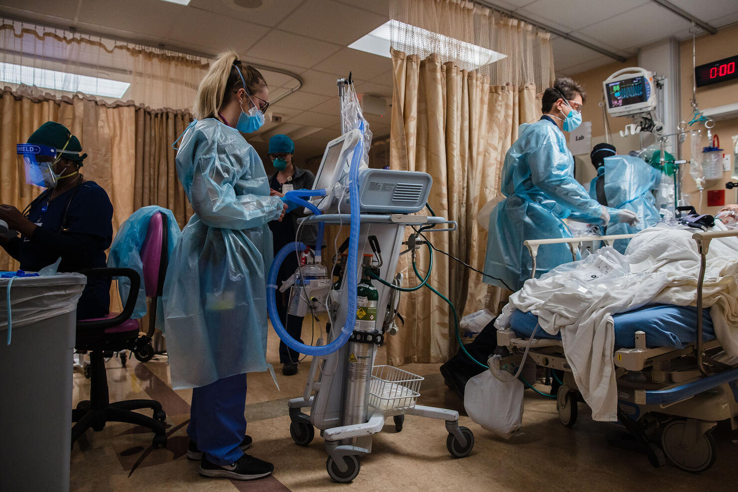 US-HEALTH-VIRUS-HOSPITAL