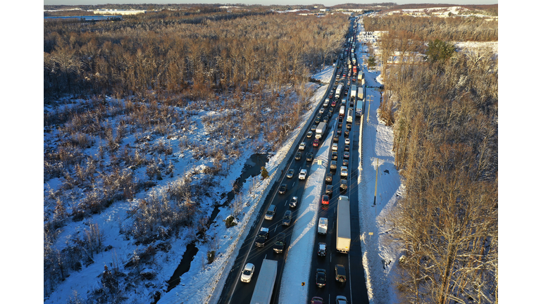 Cars Backed Up On I-95 In Virginia Overnight After Major Snowstorm