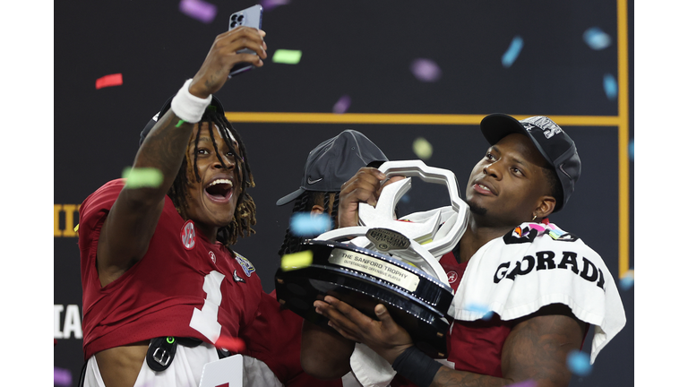 Playoff Semifinal at the Goodyear Cotton Bowl Classic - Cincinnati v Alabama