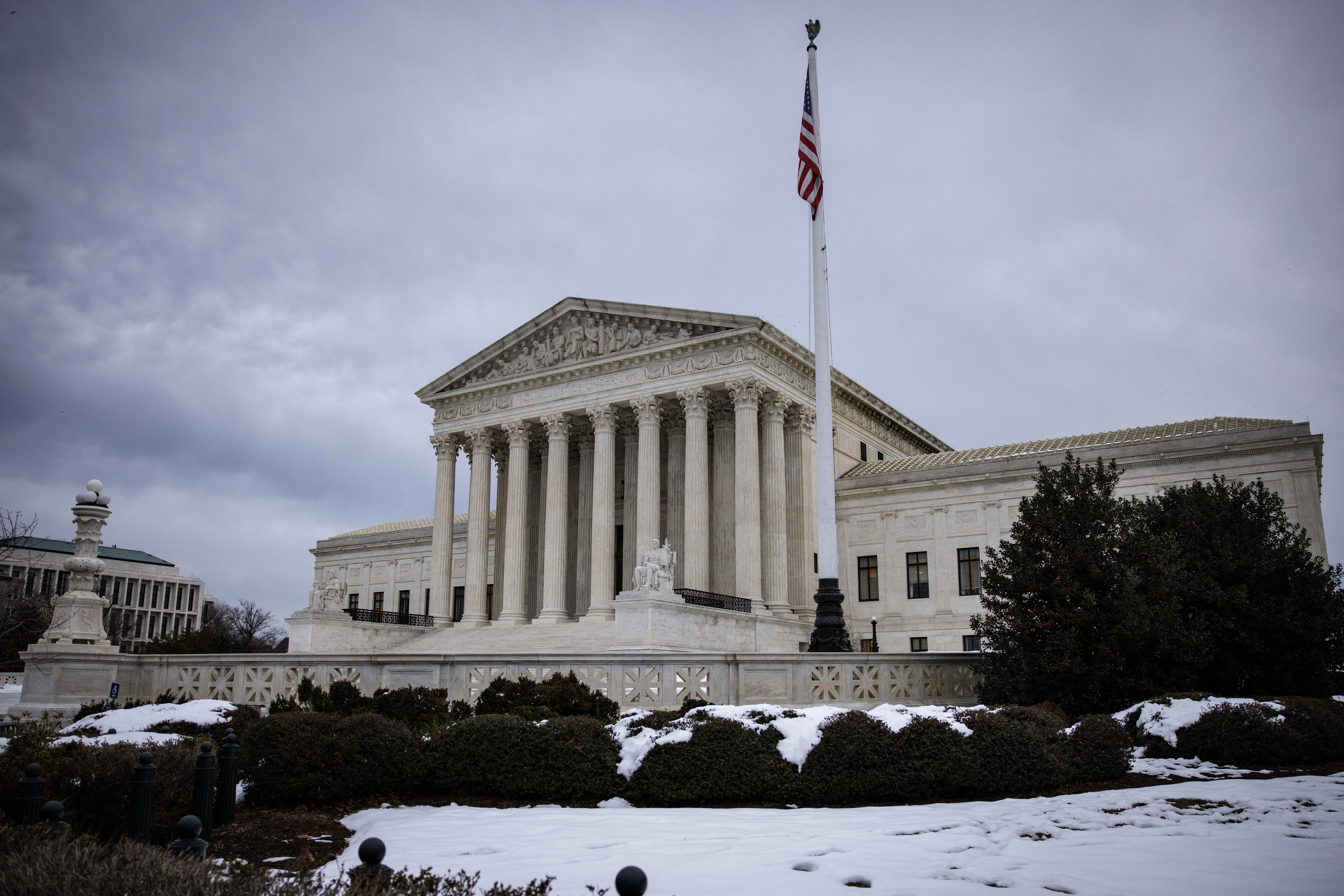 Supreme Court Appears Skeptical Of Vaccine Mandate During Oral