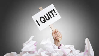 Security Guard Quits “Ho- A** Job And Announces It To Entire Store 