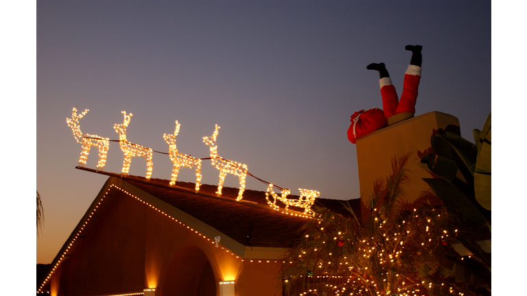 Americans Get Into Holiday Spirit with Christmas Lights