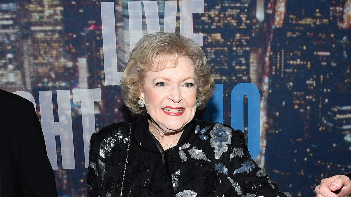 Love Betty White? DC art gallery puts together special exhibit to