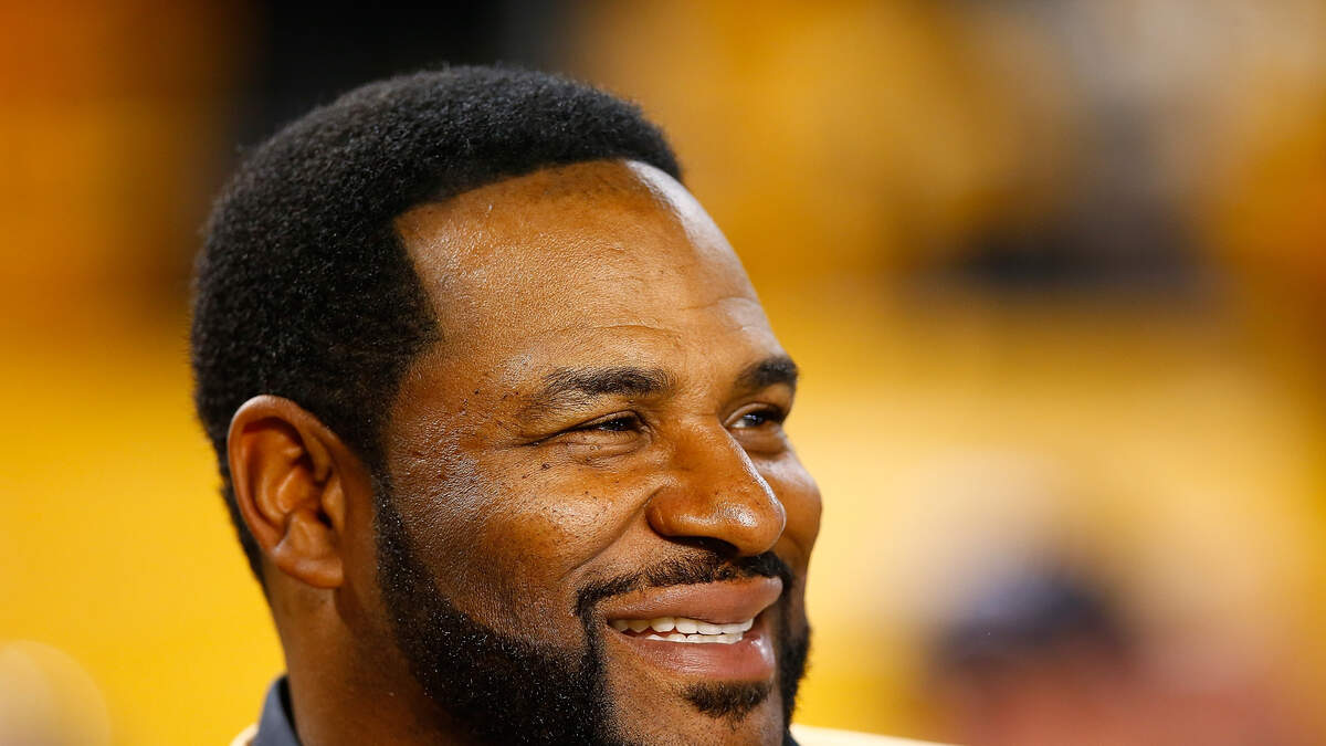 Jerome Bettis, Terry Bradshaw Featured In Frito-Lay Super Bowl LV  Commercial - Steelers Depot