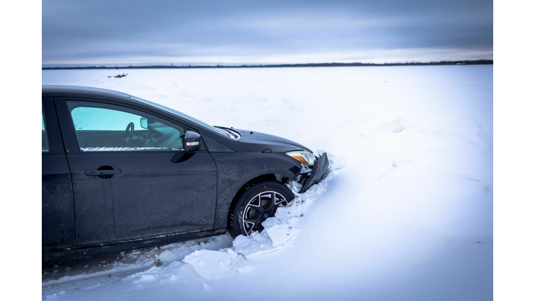 US-WEATHER-TRAVEL-ICE-ROAD