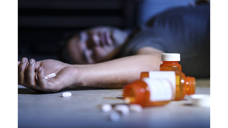Crime Scene: Man dies from prescription drug overdose.