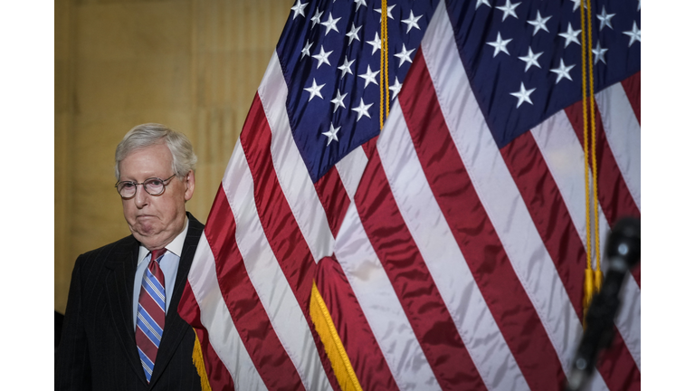 Senators Meet For Policy Luncheons