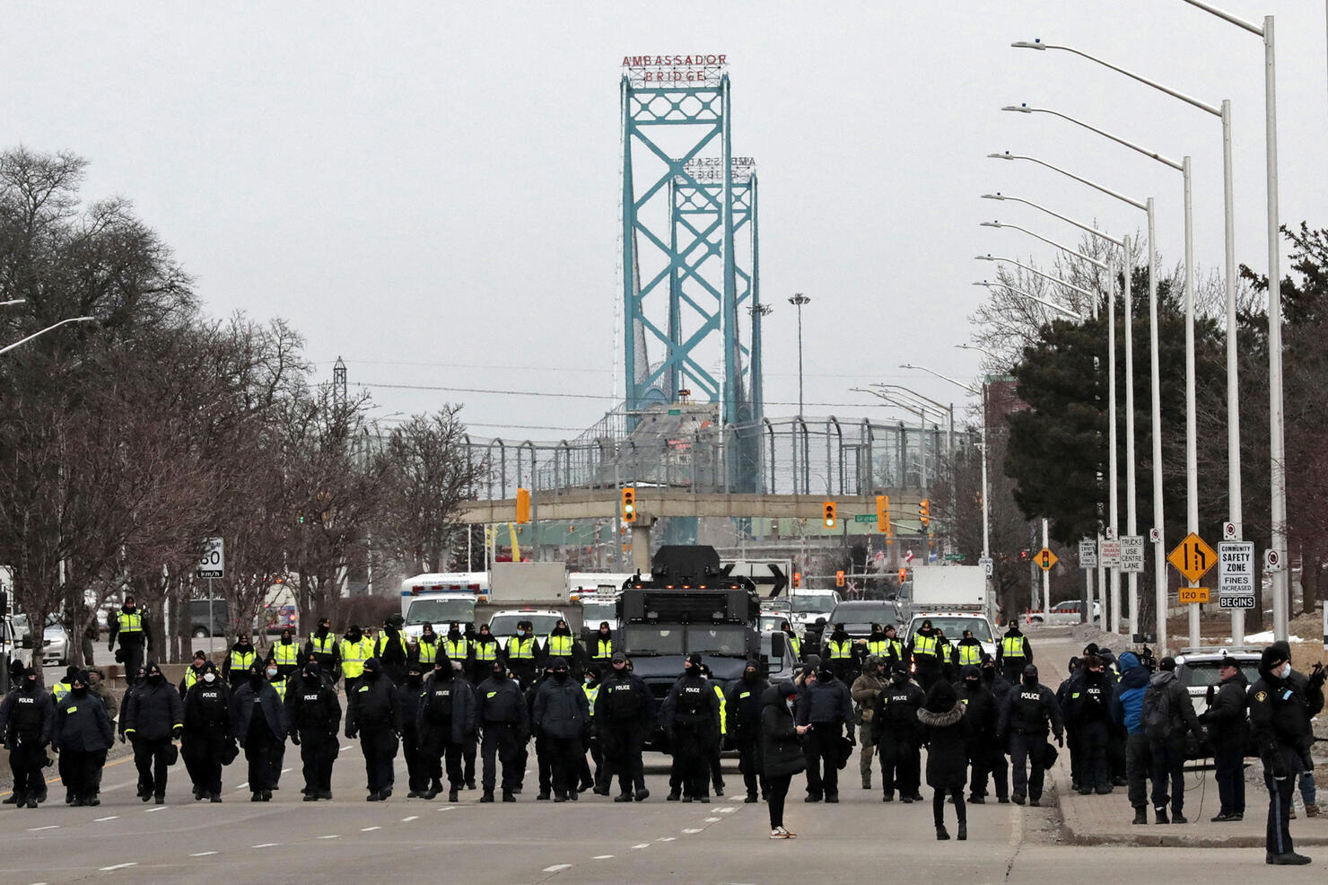 TOPSHOT-CANADA-HEALTH-VIRUS-PROTEST