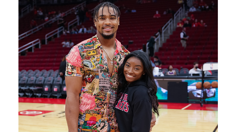 Jonathan Owens and Simone Biles