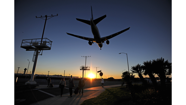 US-CRIME-SHOOTING-AIRPORT