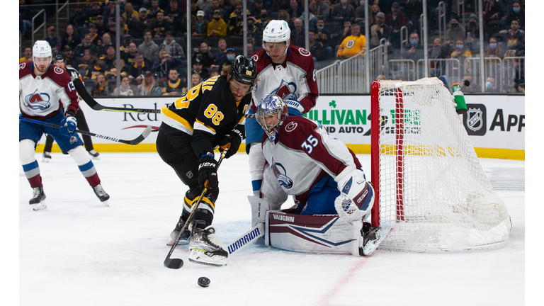 Colorado Avalanche v Boston Bruins