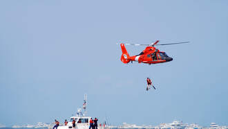 Florida Coast Guard Rescues Five Boaters After Vessel Sinks Off Egmont Key