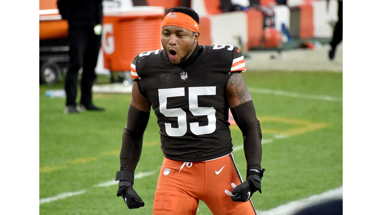 Pittsburgh Steelers v Cleveland Browns