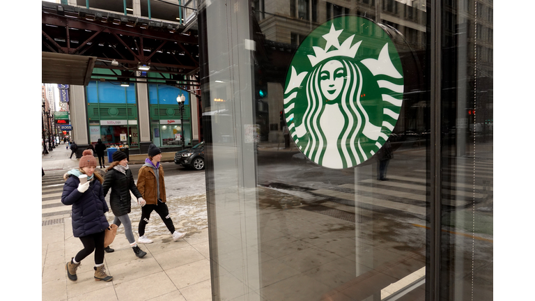 Starbucks Workers At A Chicago Location Begin Unionization Attempt