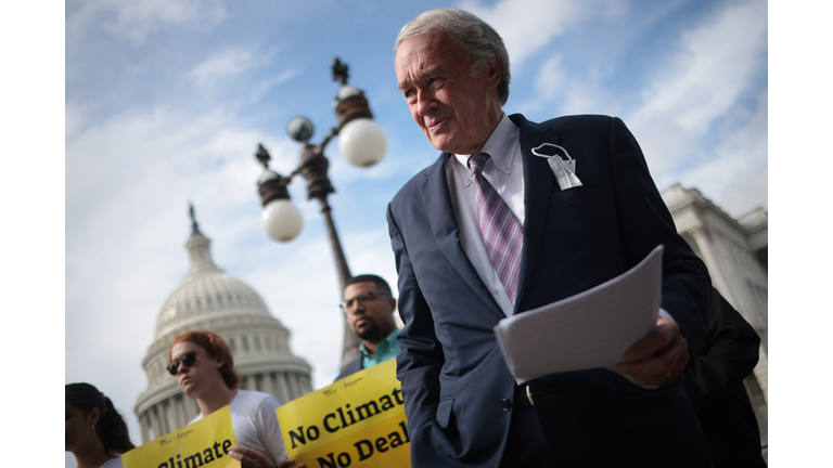 Democratic Senators Wyden, Markey, Van Hollen State Need For Climate Measures In Budget Deal