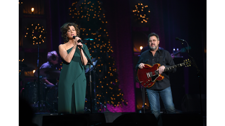 Amy Grant & Vince Gill - Christmas At The Ryman