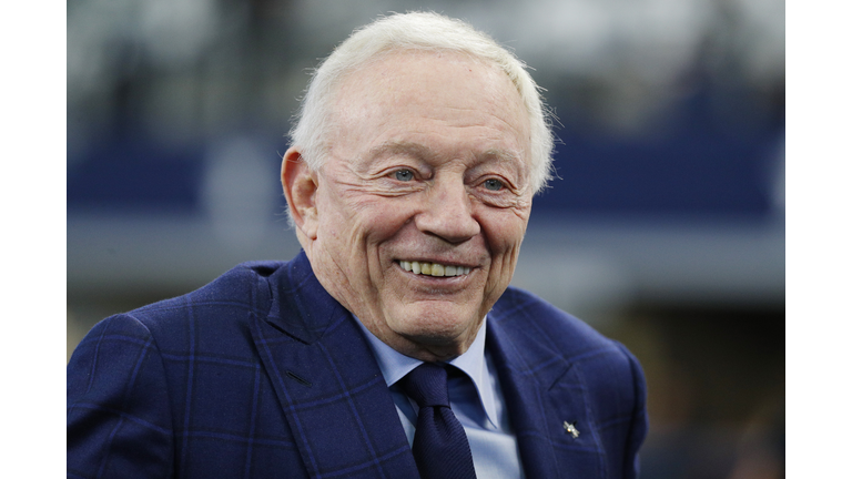 NFC Wild Card Playoffs - San Francisco 49ers v Dallas Cowboys