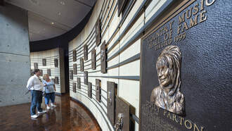 NEW ONLINE COUNTRY MUSIC HOF EXHIBIT