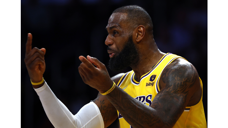 Toronto Raptors v Los Angeles Lakers