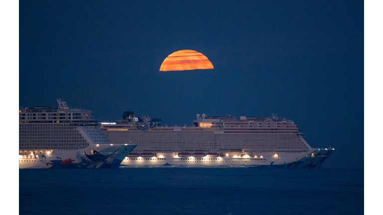 Flower Moon - Last Of The 2021 Supermoons
