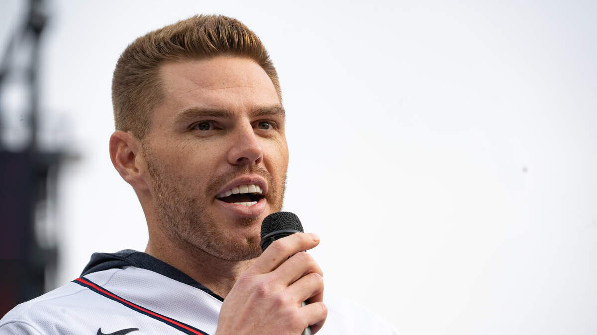 ESPN - Breaking: Freddie Freeman and the Los Angeles Dodgers have agreed to  terms on a six-year, $162 million deal, according to Kiley McDaniel and  Jeff Passan.