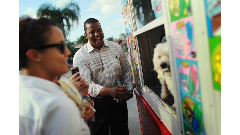 Sarasota Has a New Ice Cream Truck—for Dogs and Their Humans 